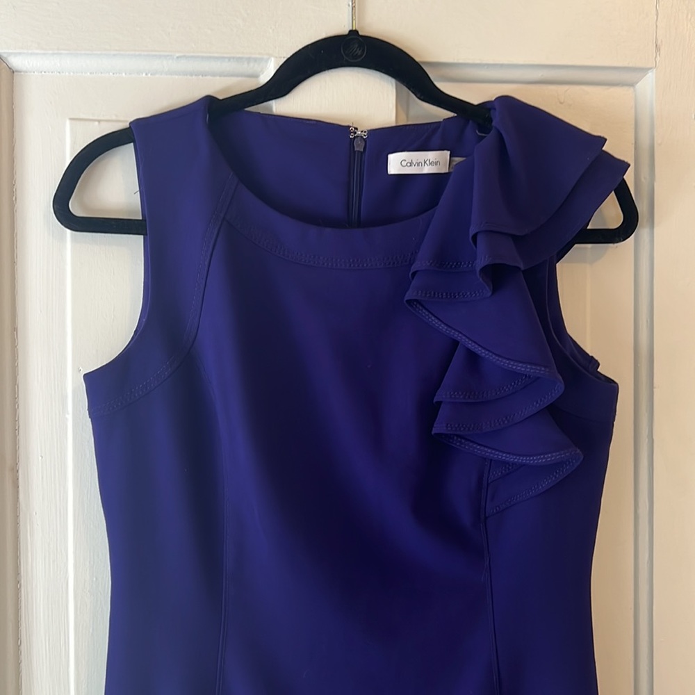 Calvin Klein Size 4 Dress